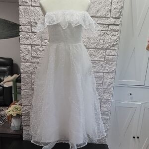 Lulu's White Strapless Dotted Tulle Party Dress Women's Size Medium